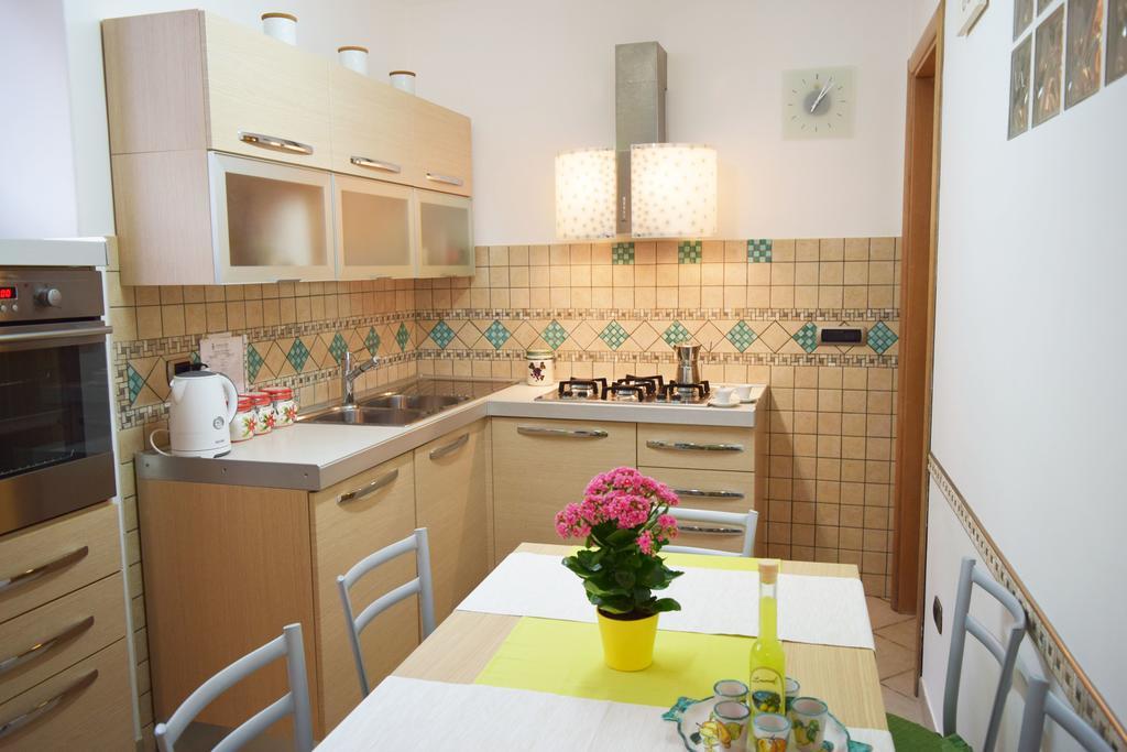 Villa Casa Tonia Praiano Zimmer foto